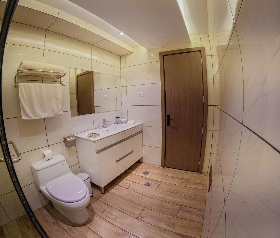 Superior Single Room - Image 3