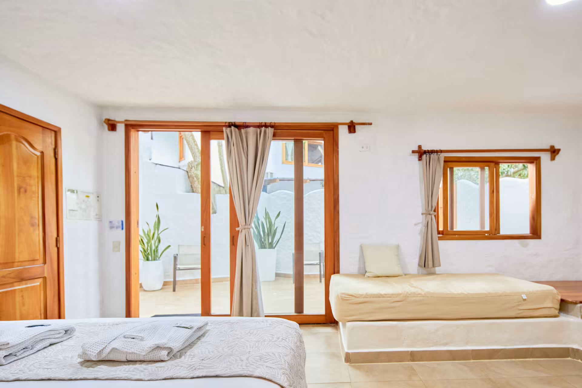 Superior Room - Image 2