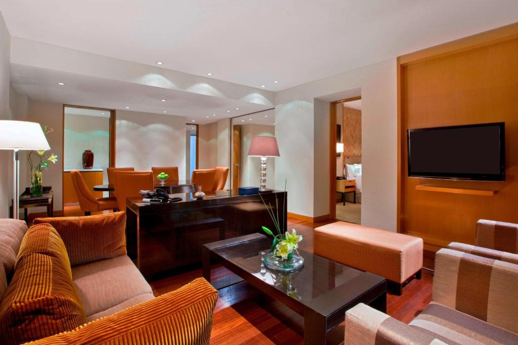 Ambassador Suite - Image 2