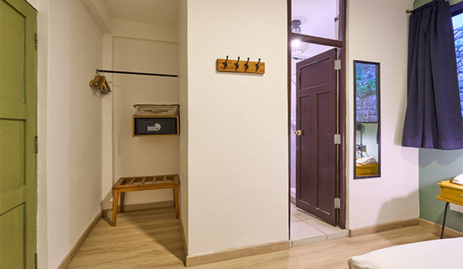 Traditional Single Room - Image 2