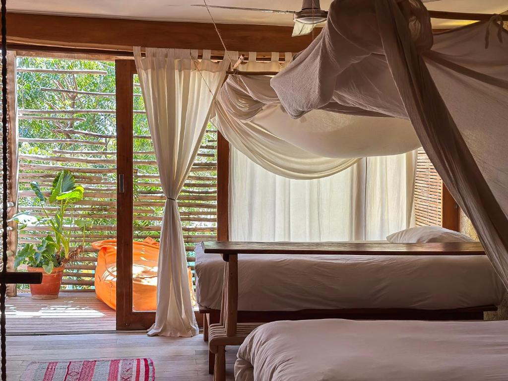 Triple Room with Balcony - Image 2