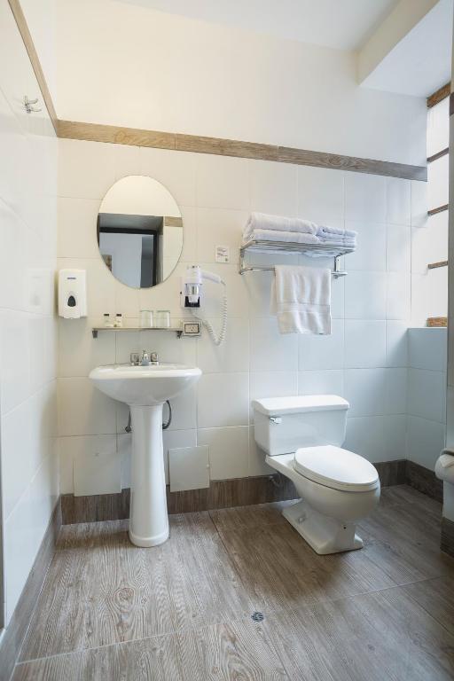 Superior Single Room - Image 1