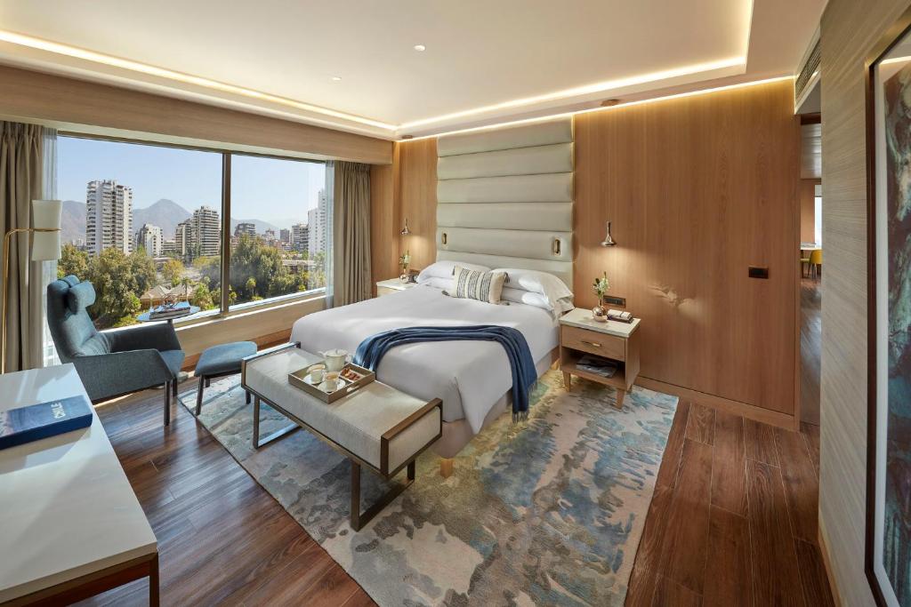Premier Suite - Image 1